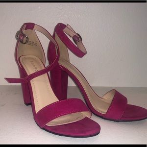 Fuschia/ Hot pink heeled sandals